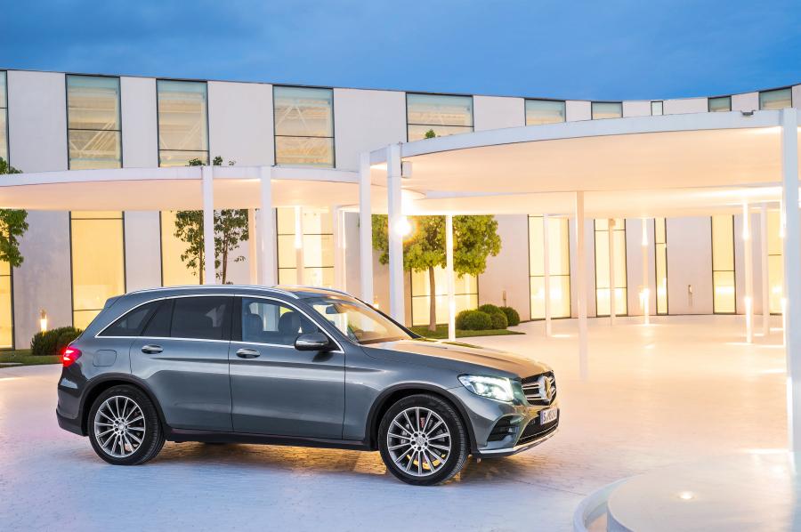  Mercedes-Benz GLC350 e 4Matic 2015 года  (фото 16 из 30)